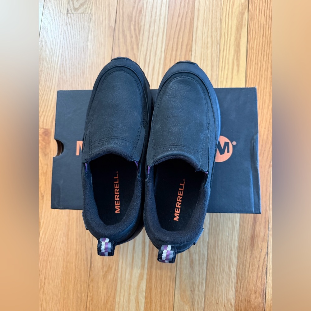 Black Merrell Moc Shoes - Women’s 7M